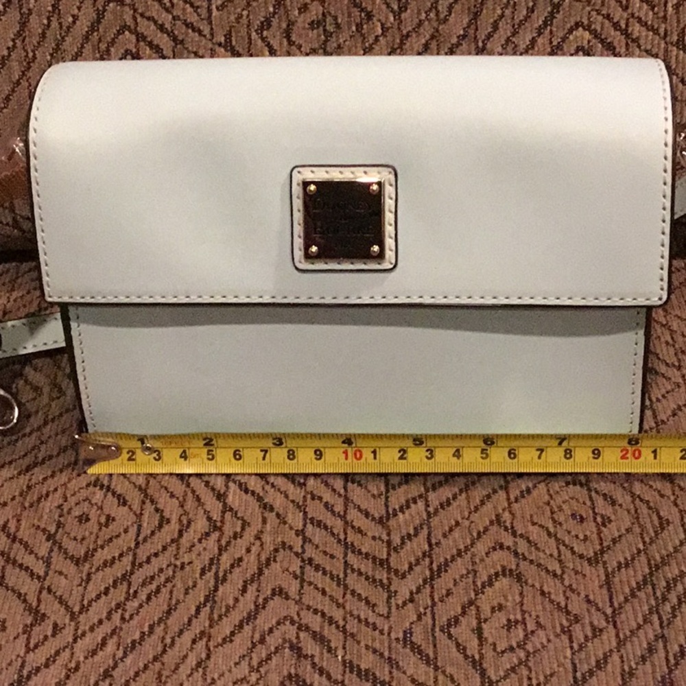 Dooney &Burke Pocketbook